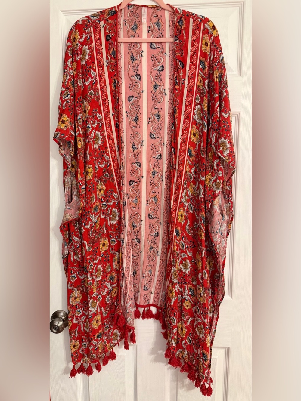 Xhilaration Red Floral Kimono Robe with Pink Trim